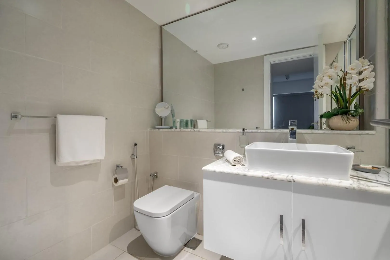 Guestready - Moment In Time At Al Majara Apartment Dubai